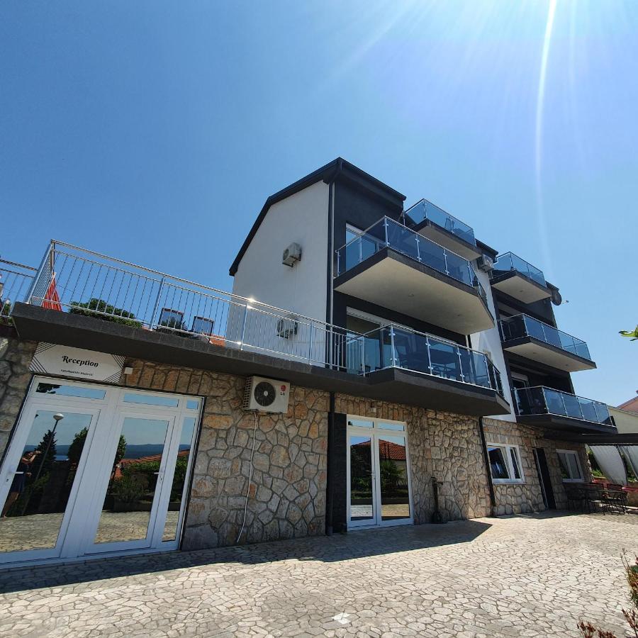 Apartments Blazevic, Heated Pool&Jacuzzi Dramalj Exterior foto