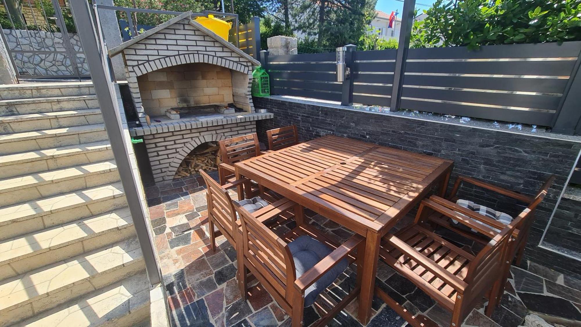 Apartments Blazevic, Heated Pool&Jacuzzi Dramalj Exterior foto